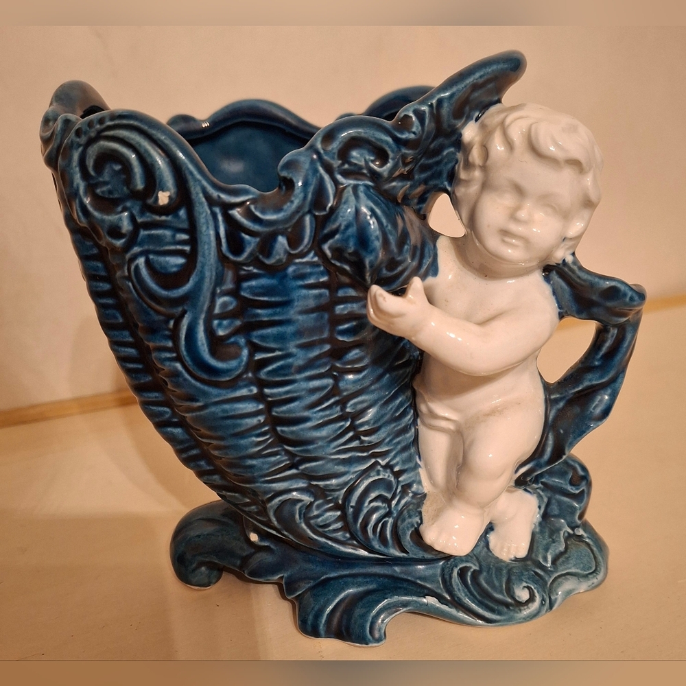 Vintage '60 Cherub/Angel water element Vase EO Brody N-305 Blue & White Ceramic.